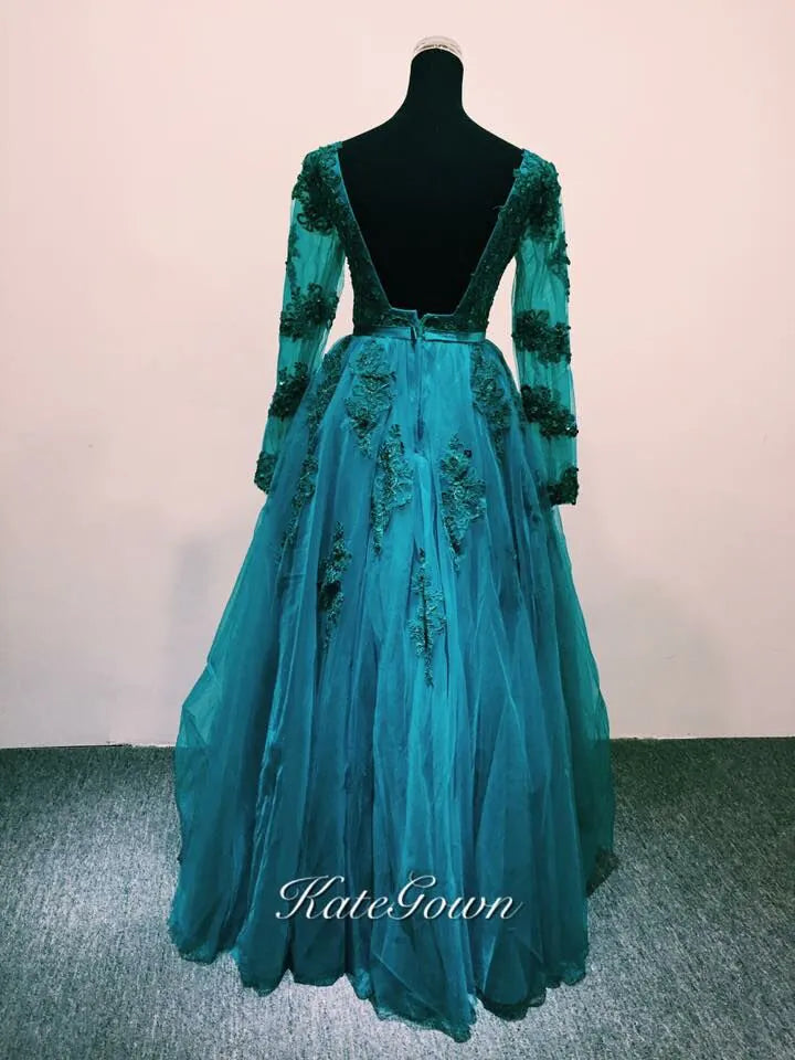 Green V-neck Lace Embroidered Mesh A-line Evening Gown with Open Back (RD055)